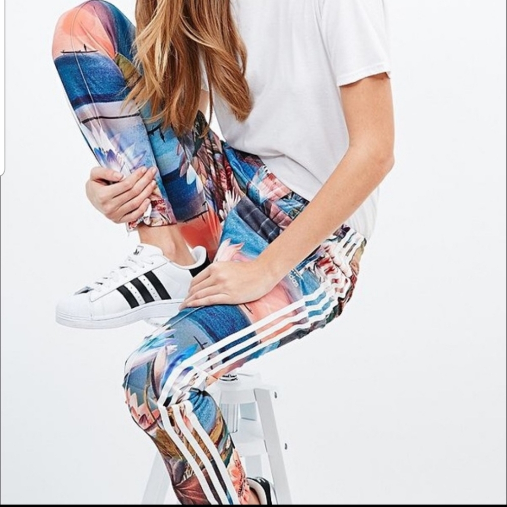 💙💙Adidas Curso D'Agua track pants💙💙